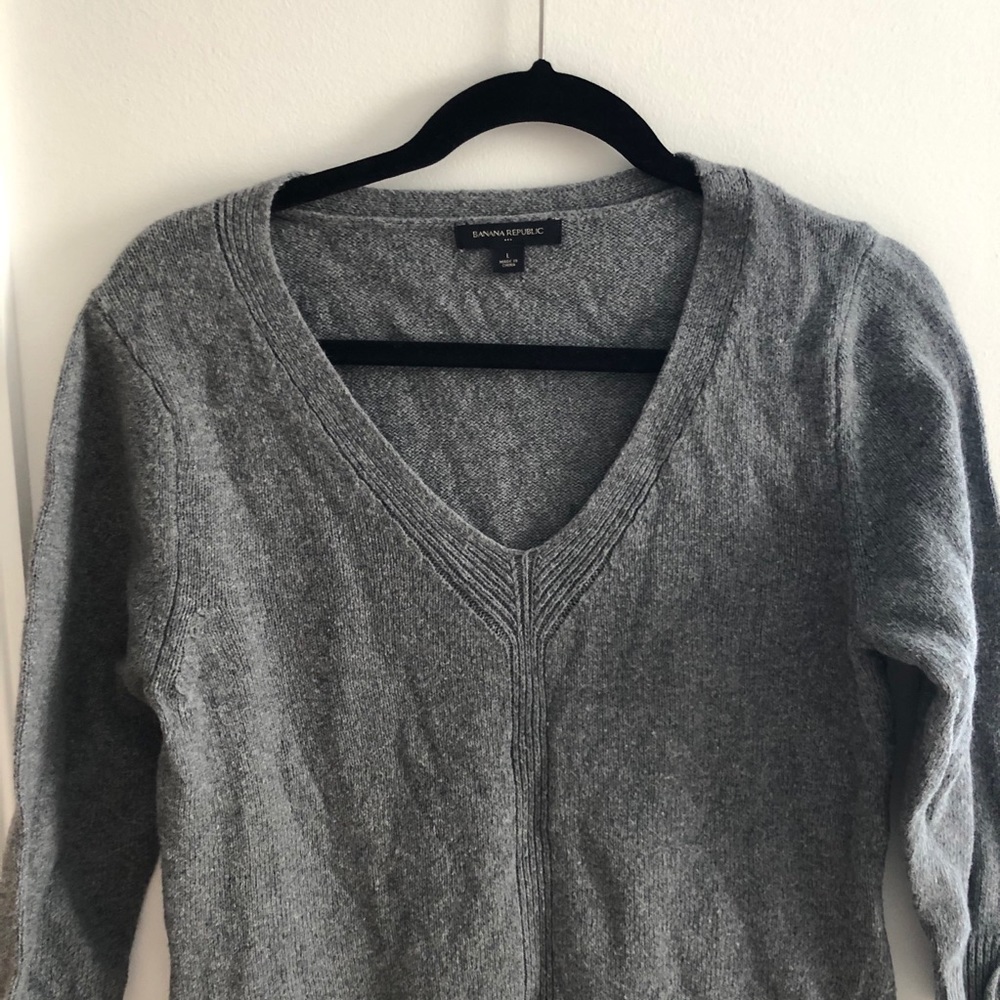 Banana Republic Quarter Sleeve Gray Knit Sweater